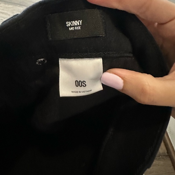 Express Black Skinny Mid Rise Jeans - Picture 3 of 5